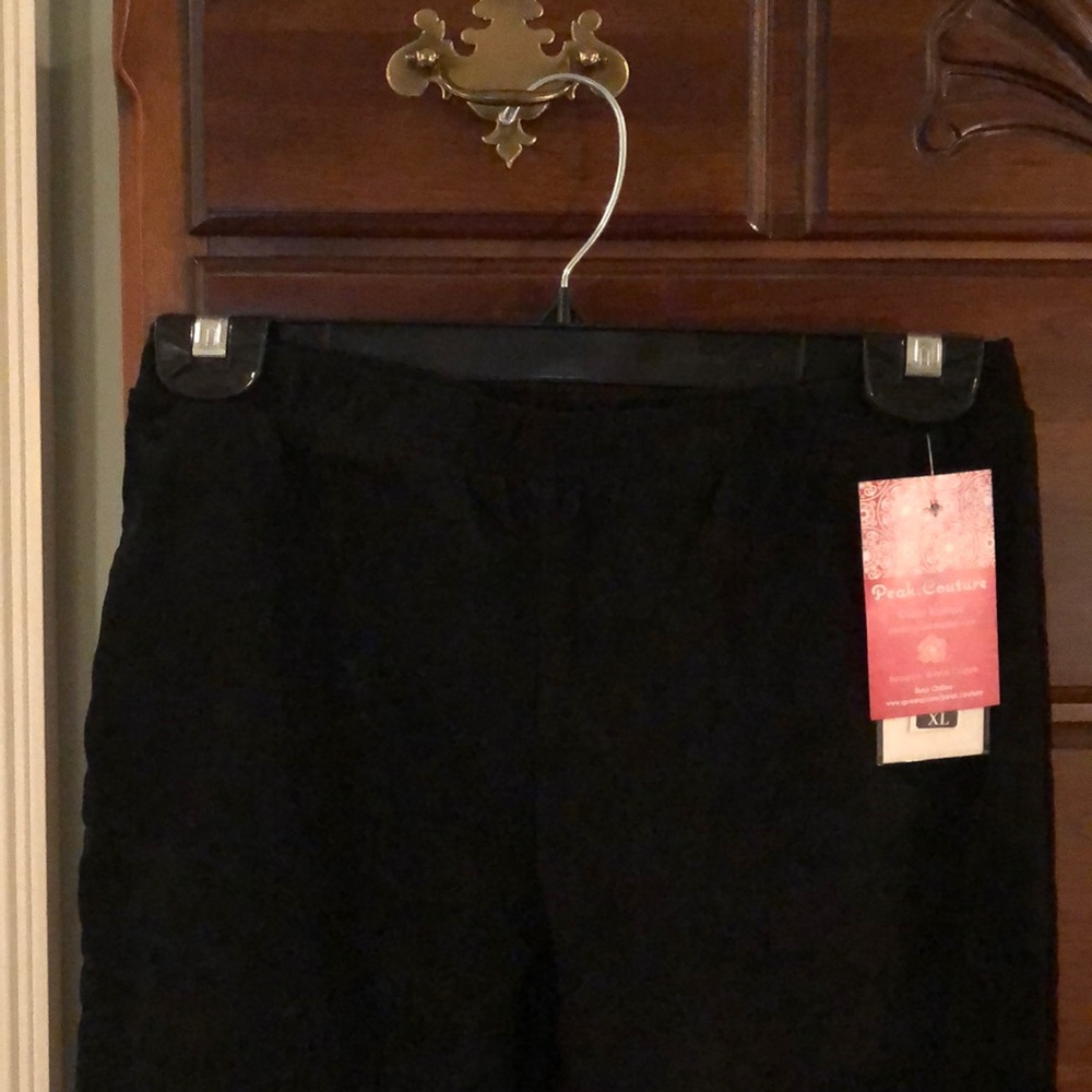 Suede black ribbed leggings in youth XL.